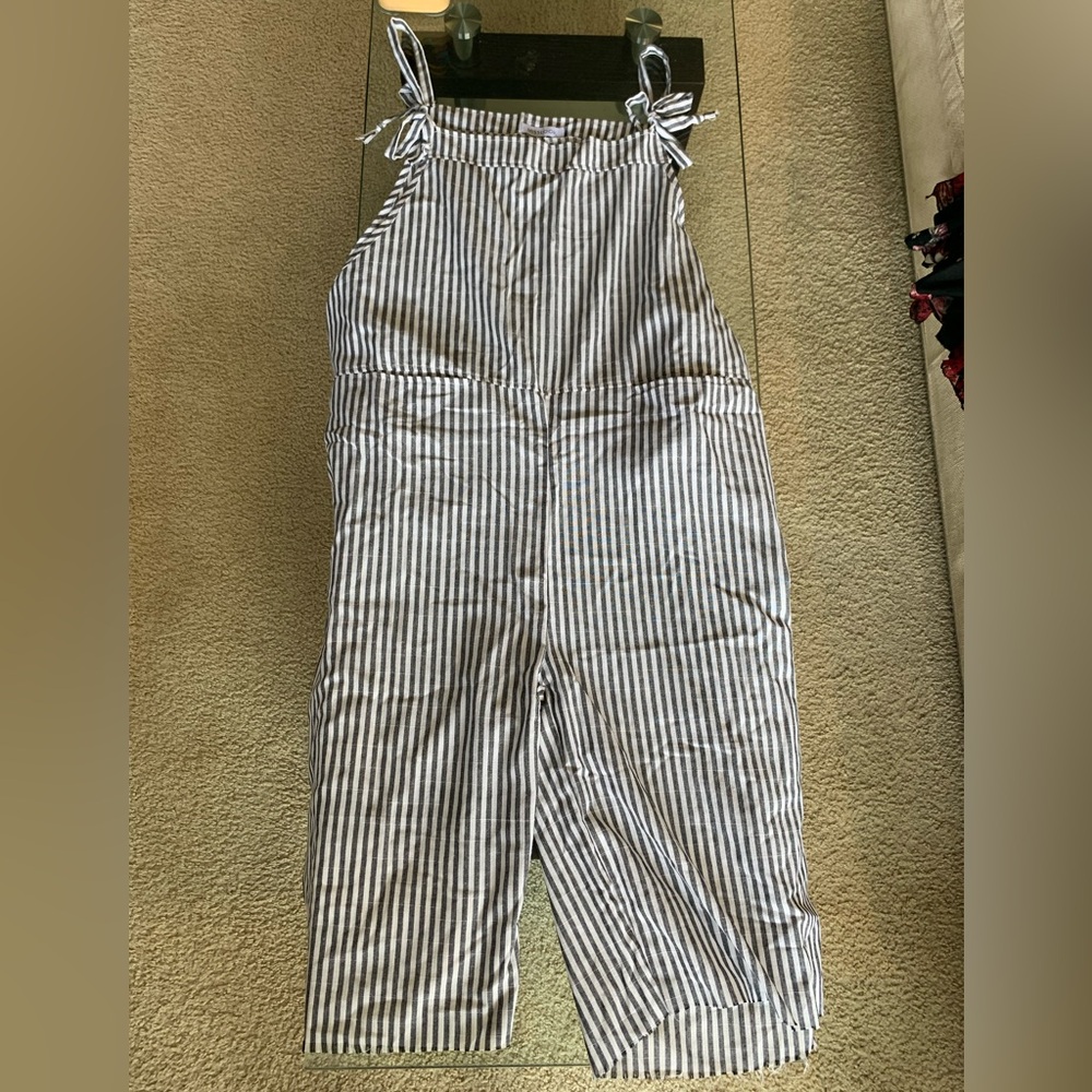 MISSLOOK White and Navy Striped Tie-Shoulder Jumpsuit